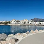 Luminoso Loft Con Piscina En Puerto Banus